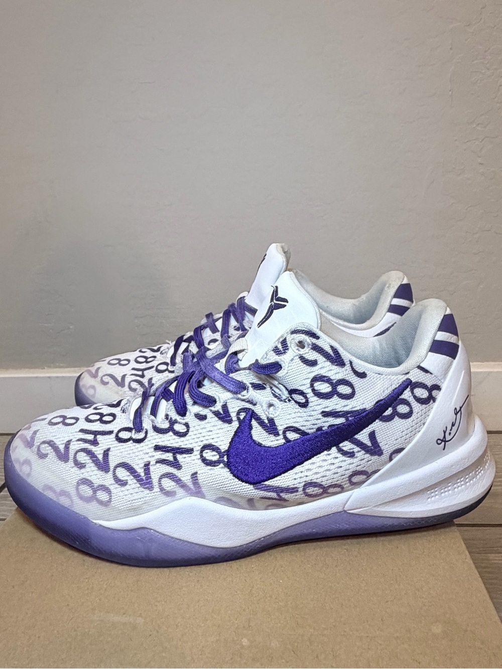 Nike kobes protro 8 White & Purple Low-Top Basketball Shoes w/Numeric Graphic